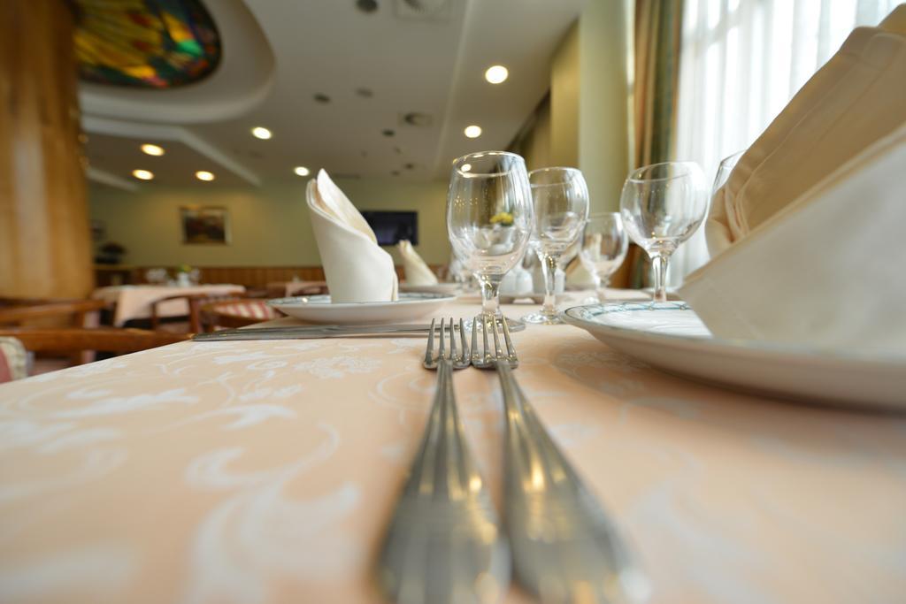 Hotel Karpos Skopje Zewnętrze zdjęcie